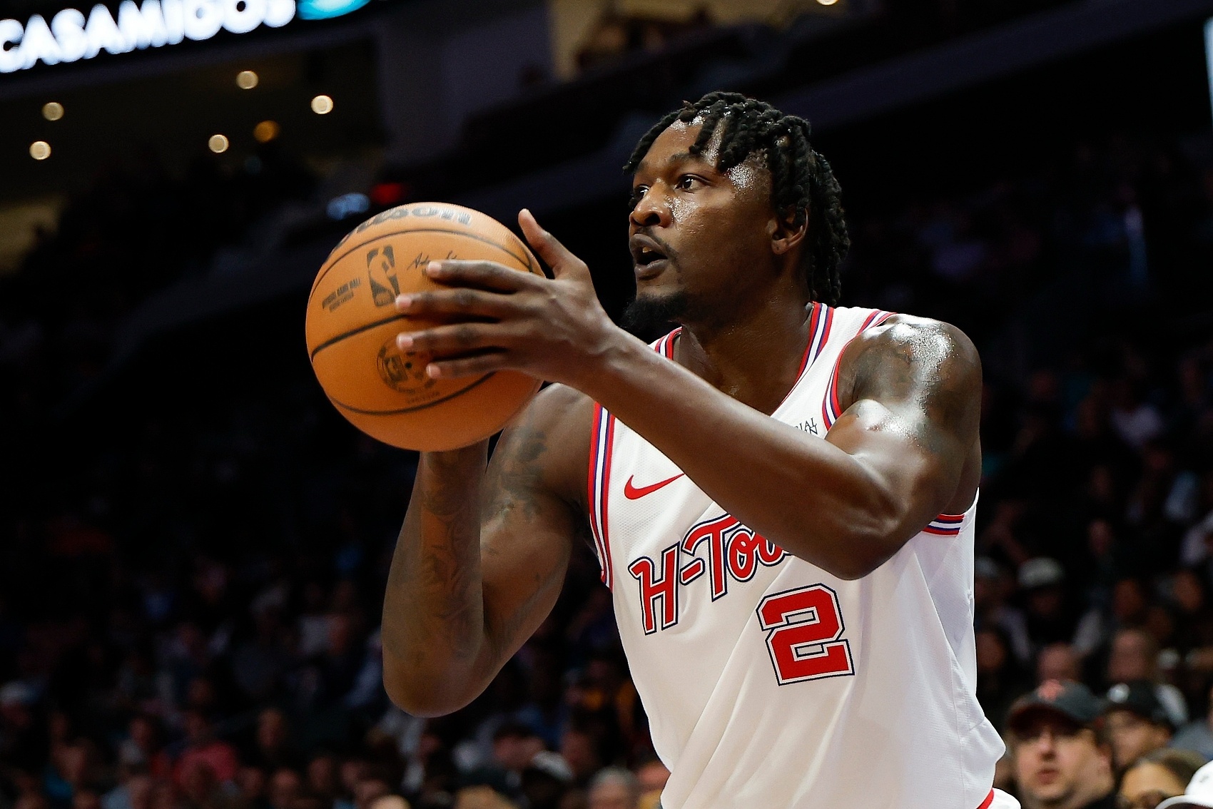 柠檬体育直播中超直播-芬尼-史密斯：能够稳定出场就是收获之一 我得找回我的投篮节奏